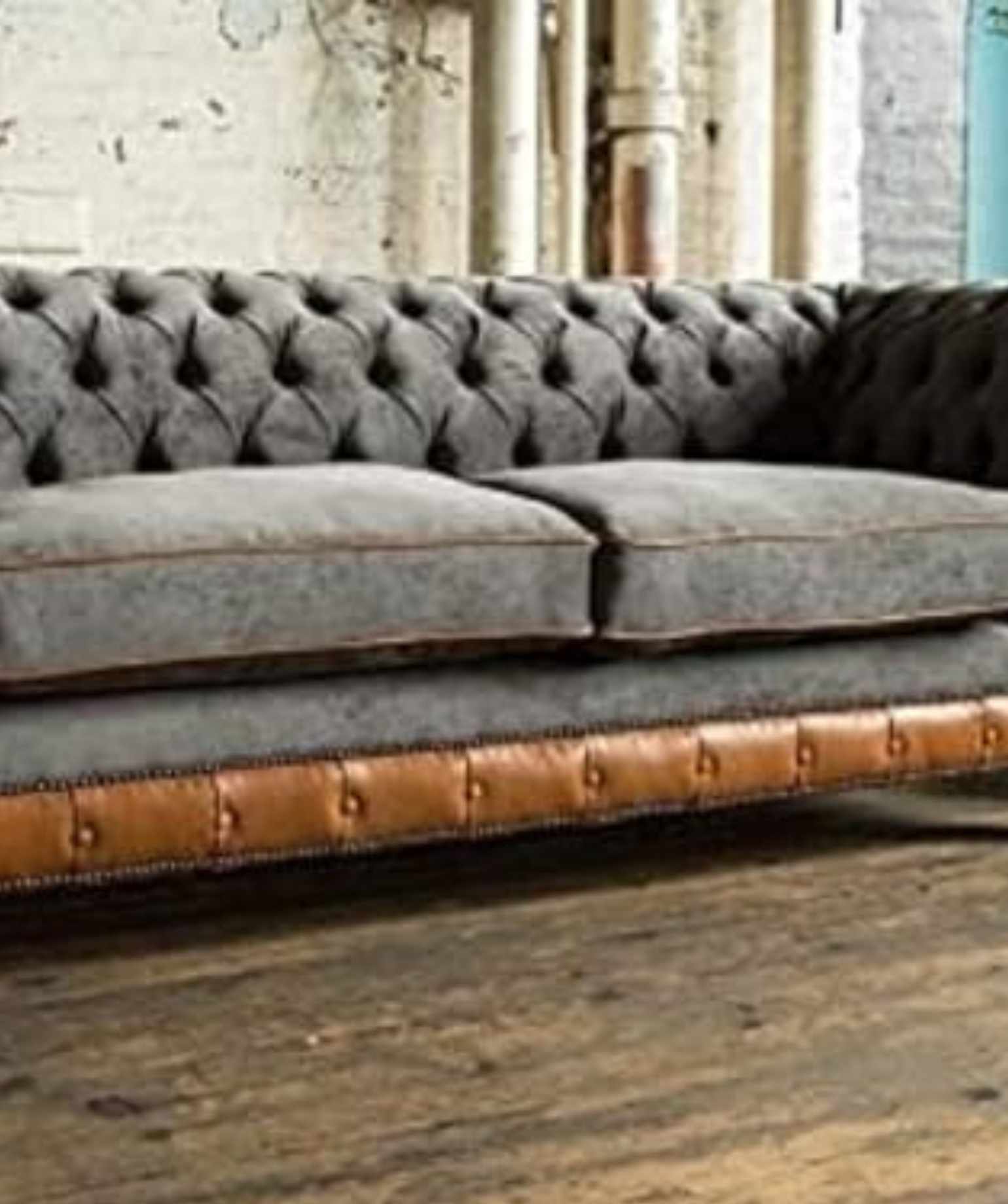 Modern Velvet Couch 3 -Seater Chesterfield Sleeper Sofa - Image 2